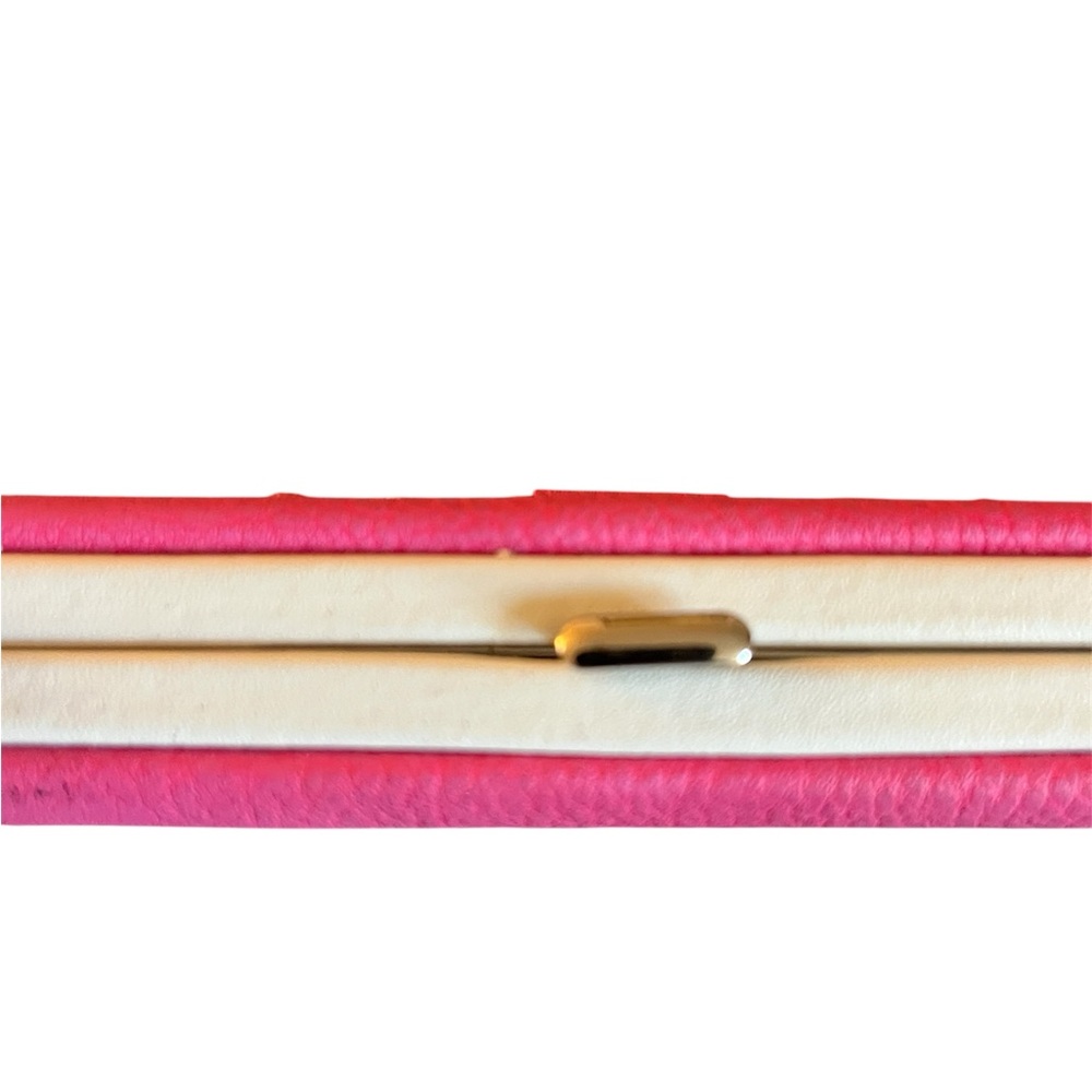 NWOT Pink Leather Clutch Phone Case Purse with Secure Strap Closure - Picture 6 of 9